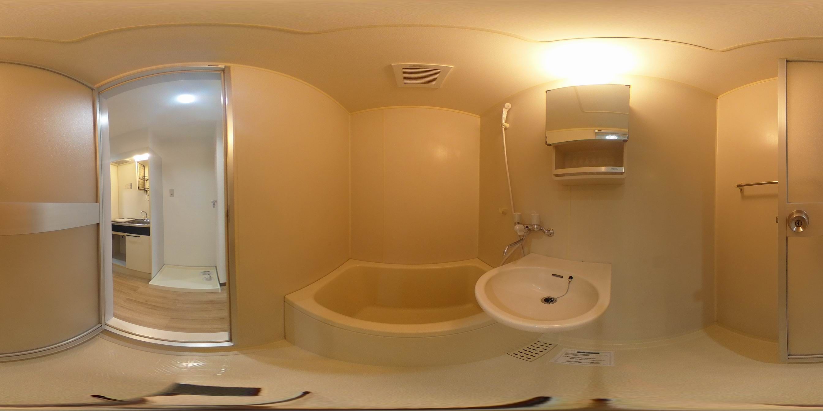 �o�X���[��