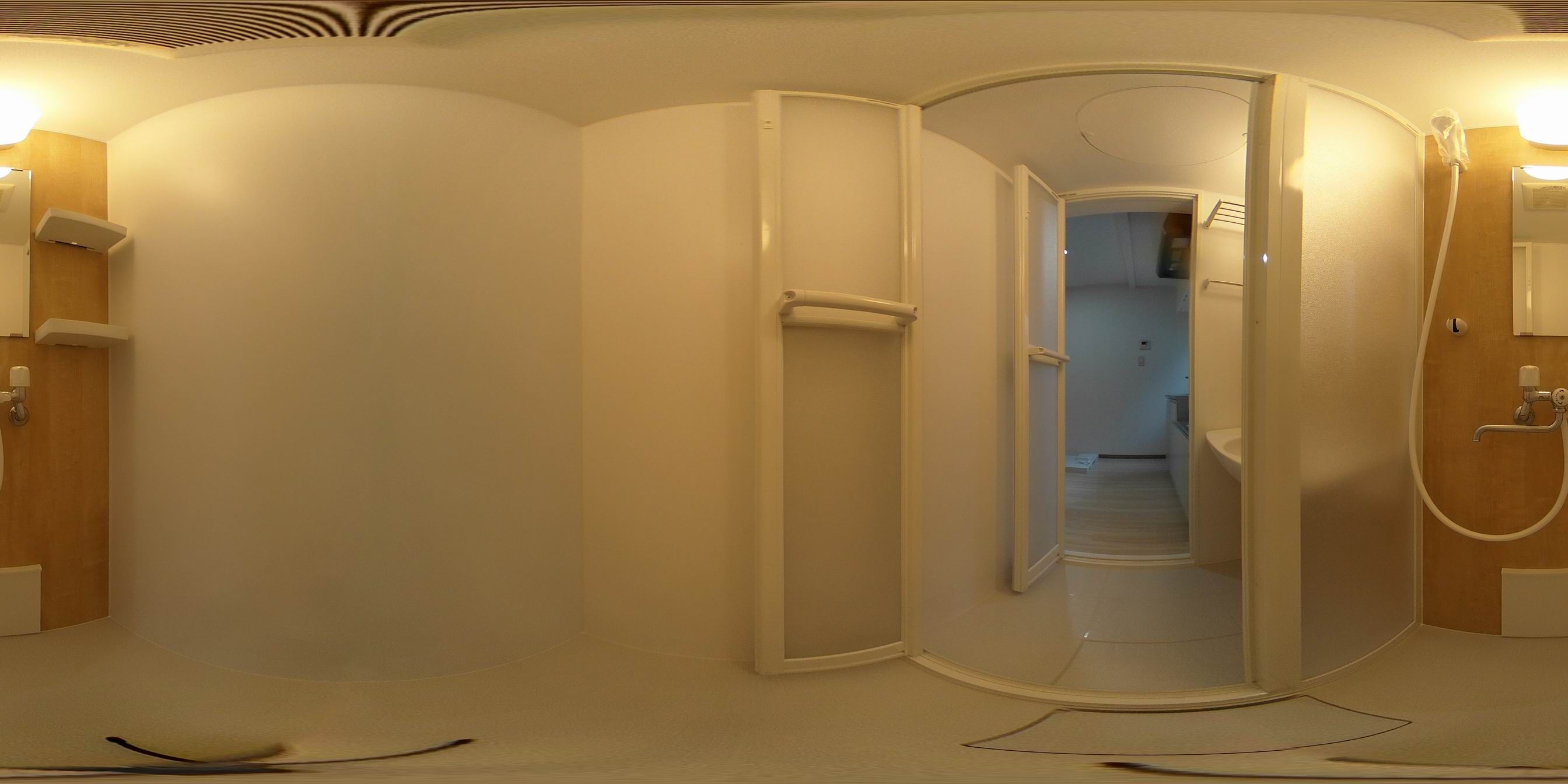 �o�X���[��